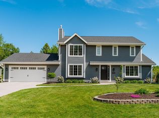 11110 W Woodside Dr, Hales Corners, WI 53130