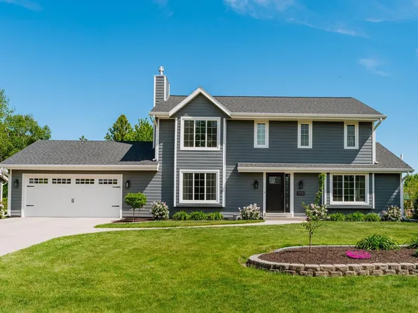 11110 W Woodside DRIVE, Hales Corners, WI 53130