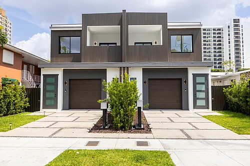 3189 SW 23rd Ter #3189 Photo 1