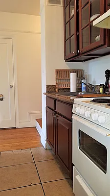 Rented by ZealEstate Group Inc | media 8