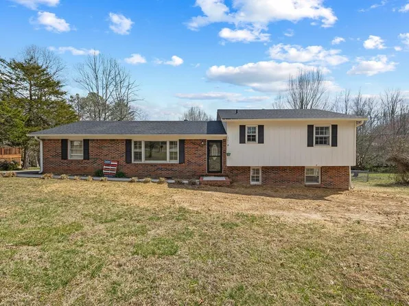 1361 Whiteaker Springs Rd, Cookeville, TN 38506