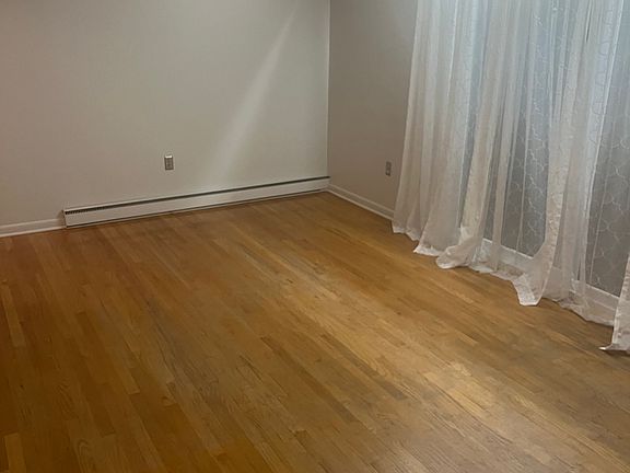 5th image of 4302 1/2 Candlelight Ln