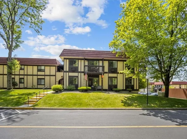 5 Loudon Drive #9, Fishkill, NY 12524