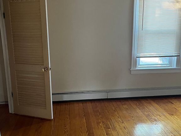 3rd image of 37 Eddy St Floor 2