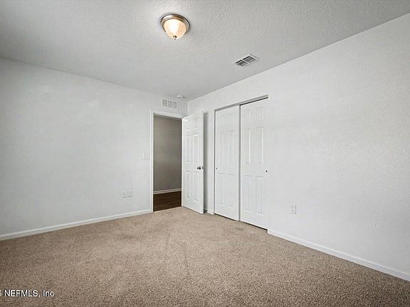 5th image of 12184 CALAIS Street