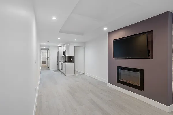 Rented by Compass | media 11