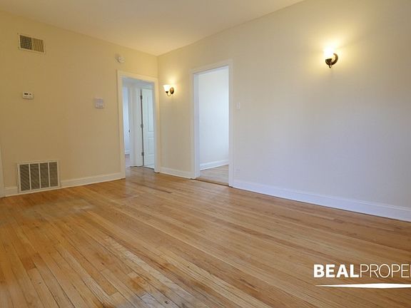 2nd image of 4036.5 N Ashland Ave #4036X-S2