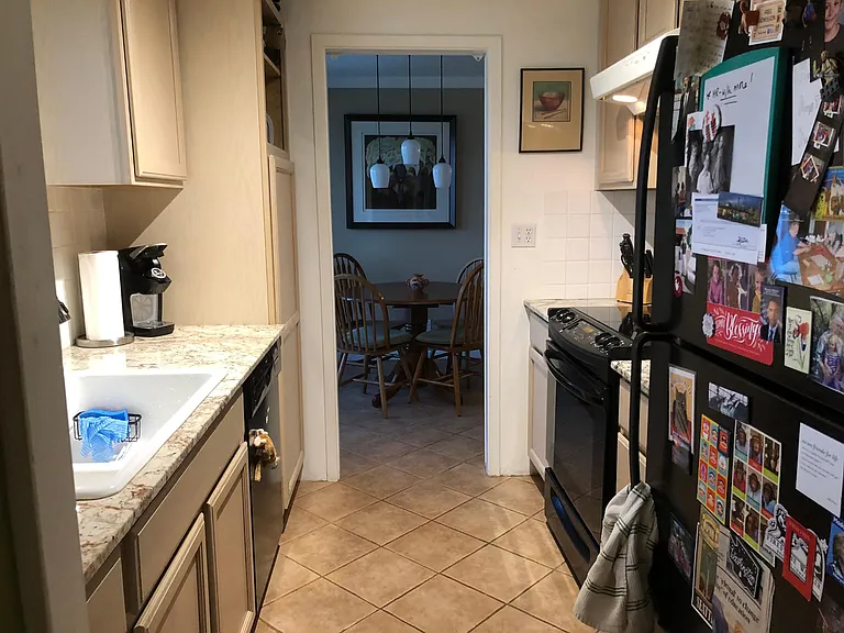 2105 Kuhn St — Photo 2