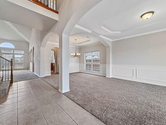 2nd image of 2421 Fawn Meadow Dr
