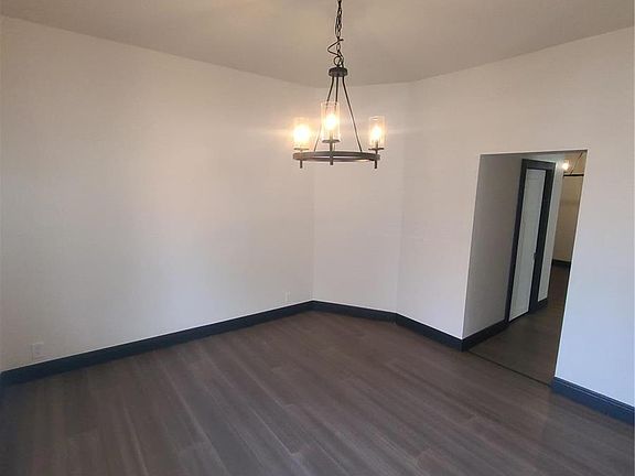 5th image of 2206 Grand Ave