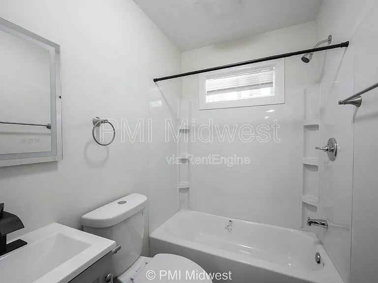 512 N Chester Ave — Photo 13