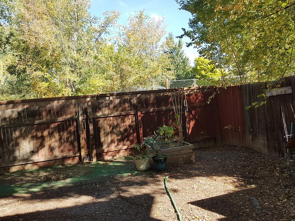 2nd image of 665 Camino Floretta NW