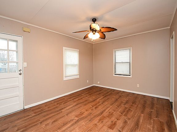 4th image of 620 N 32nd St
