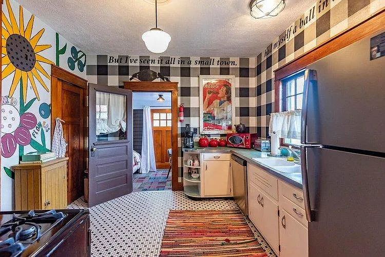 514 S Grant St — Photo 6