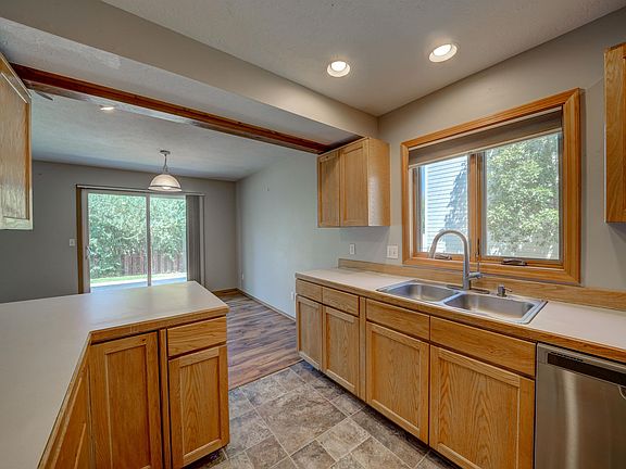 4th image of 413 N 19th Ave #1
