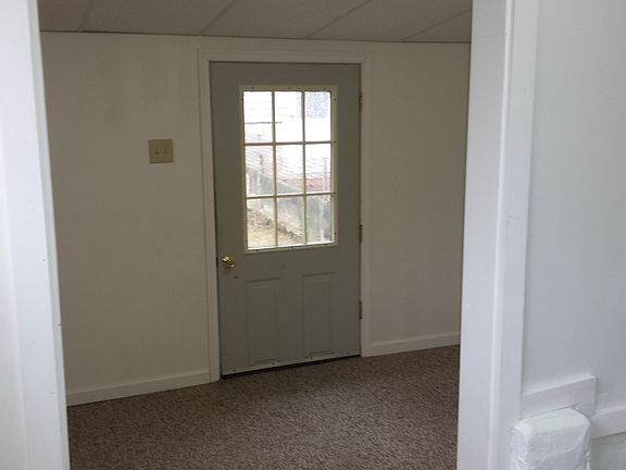 3rd image of 248 W Railroad St