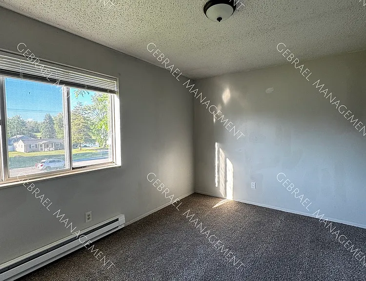 4430 E Mount Morris Rd — Photo 28