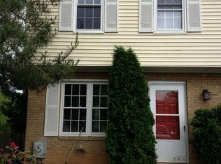 9100 Bramble Bush Ct, Gaithersburg, MD