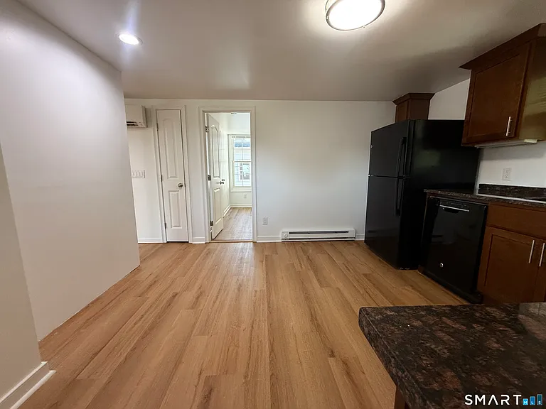 9 Brewer St #3 — Photo 4