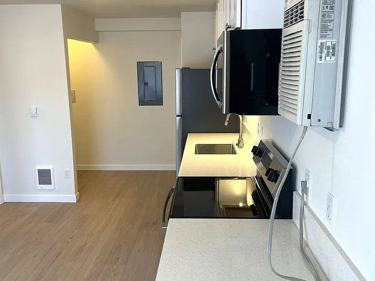 Pardee Duplex (A & B) — Photo 5