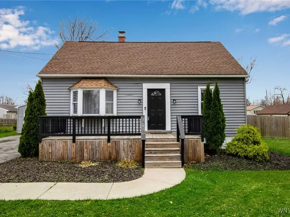 5048 Roseview Ave, Blasdell, NY 14219