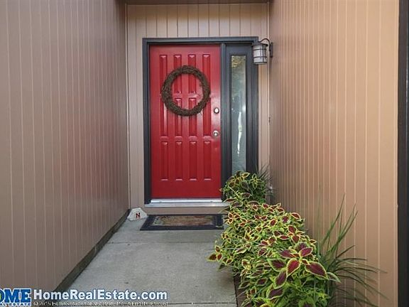 2nd image of 2805 Park Place Dr