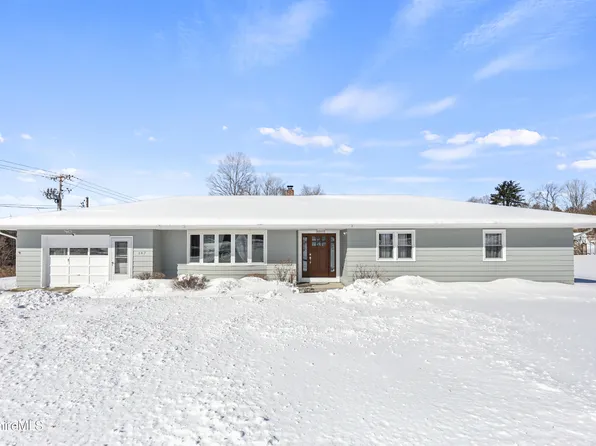 147 E Harbor Rd, Cheshire, MA 01225