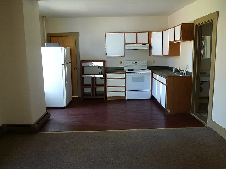 24 State Street — Photo 7