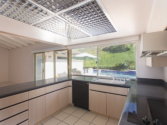 3rd image of 6787 Avenida Andorra