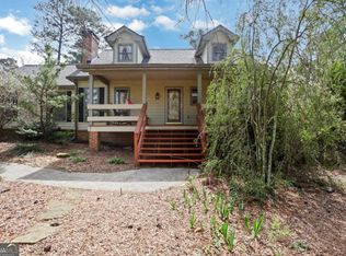 5813 Four Winds Dr SW, Lilburn, GA 30047