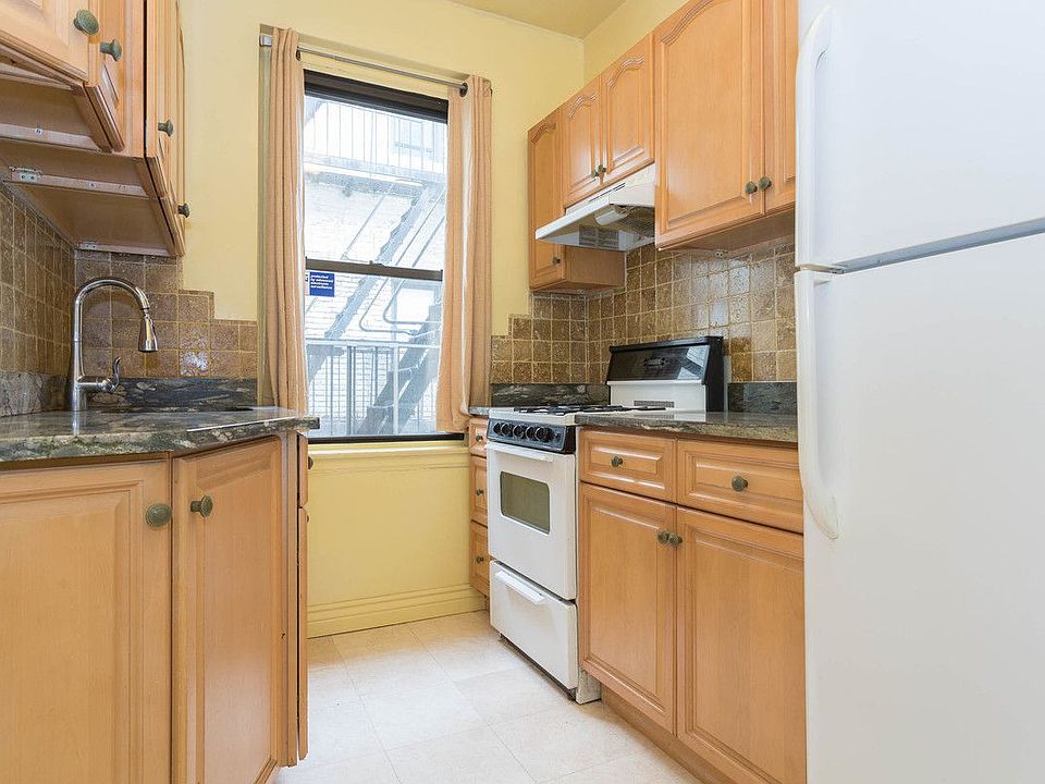 1st image of 2168 35th St APT 4H