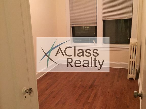 2nd image of 2147 41st St