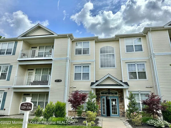 334 Saint Andrews Place, Manalapan, NJ 07726