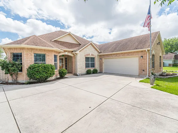 15614 DELL LN, Selma, TX 78154