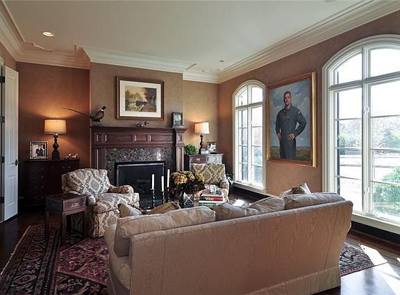 3rd image of 5053 Hill Place Dr