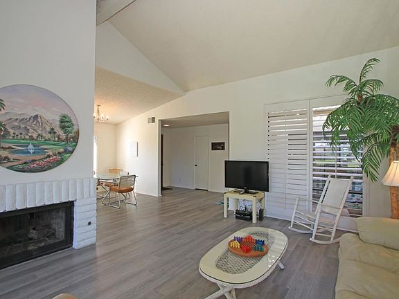 4th image of 108 Giralda Cir