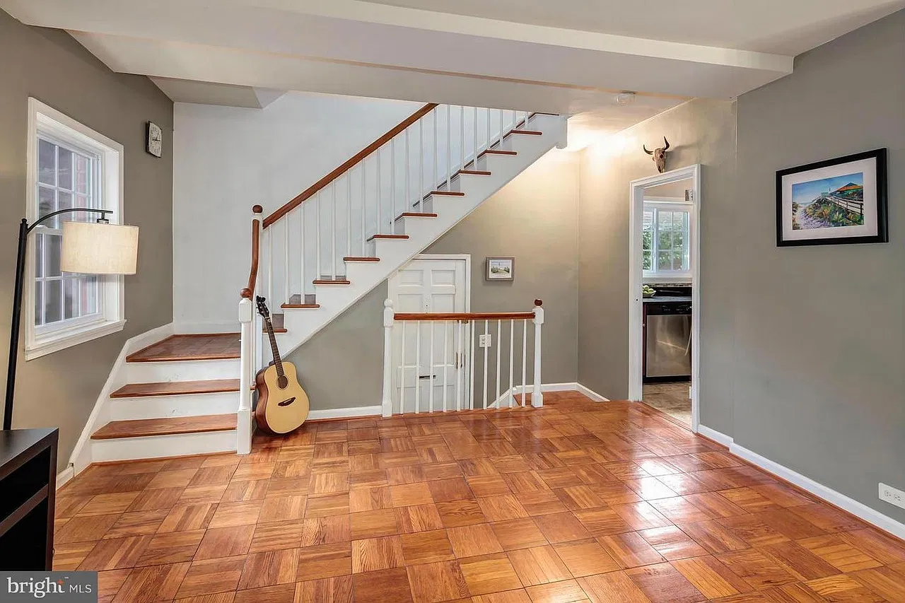 3452 Gunston Rd — Photo 3