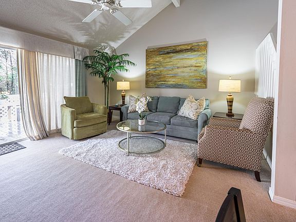 4th image of 8514 Sturbridge Cir W