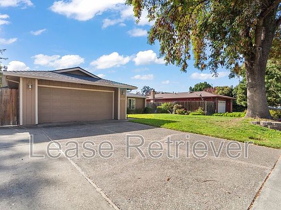 5th image of 1244 Royal Oaks Dr