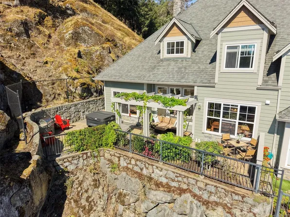 945 Bear Mountain Pkwy #102, Langford, BC V9B 6T1