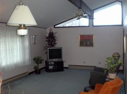 2nd image of 1 Pine Tree Dr