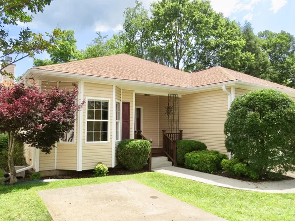 40 Fortune Ln, Brevard, NC 28712