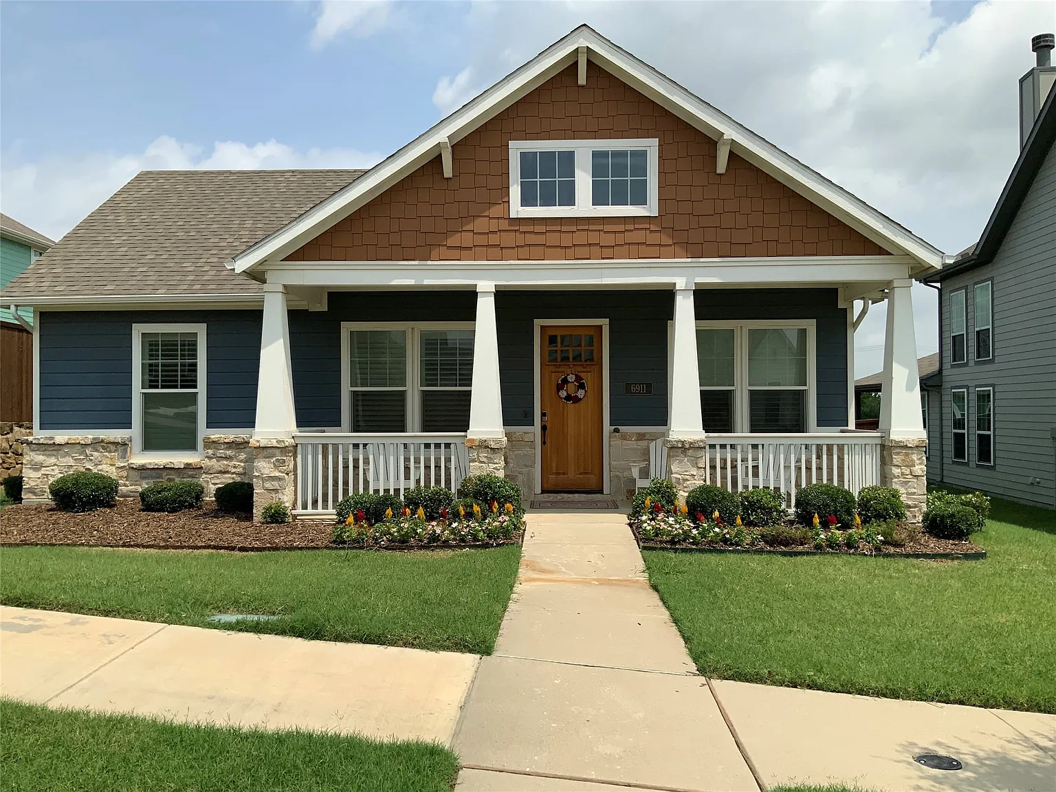 4 bed, 2.0 bath, 2087 sqft, $3,025 — Photo 1