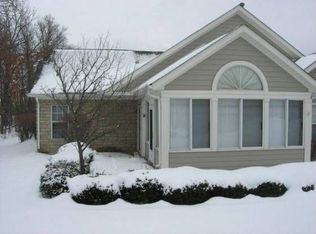 400 Park Woods Ln, Powell, OH 43065