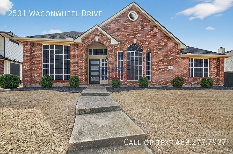 1st image of 2501 Wagonwheel Dr