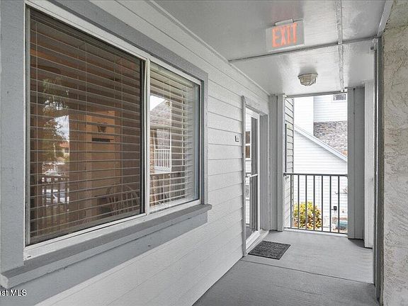 4th image of 575 Shadow Wood Ln APT 221