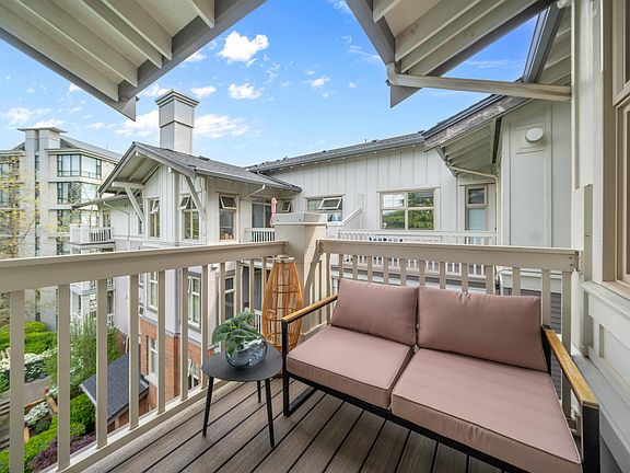 3rd image of 4883 Maclure Mews #404