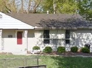 1019 Sunset Dr, Lawrence, KS 66044