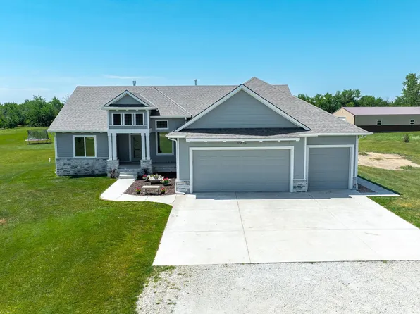 15615 E Hidden Estates St, Wichita, KS 67232