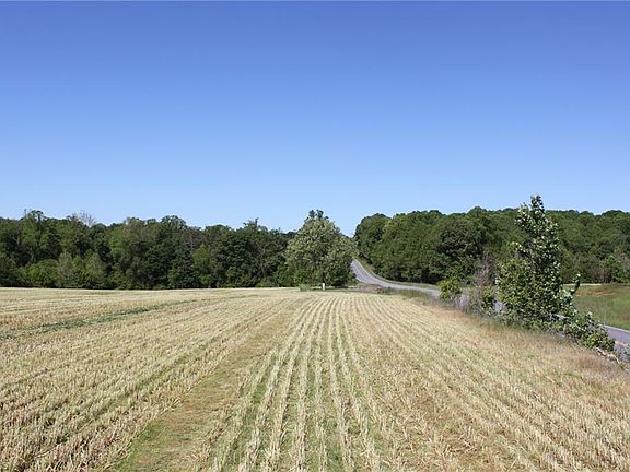 3rd image of W Memorial Hwy